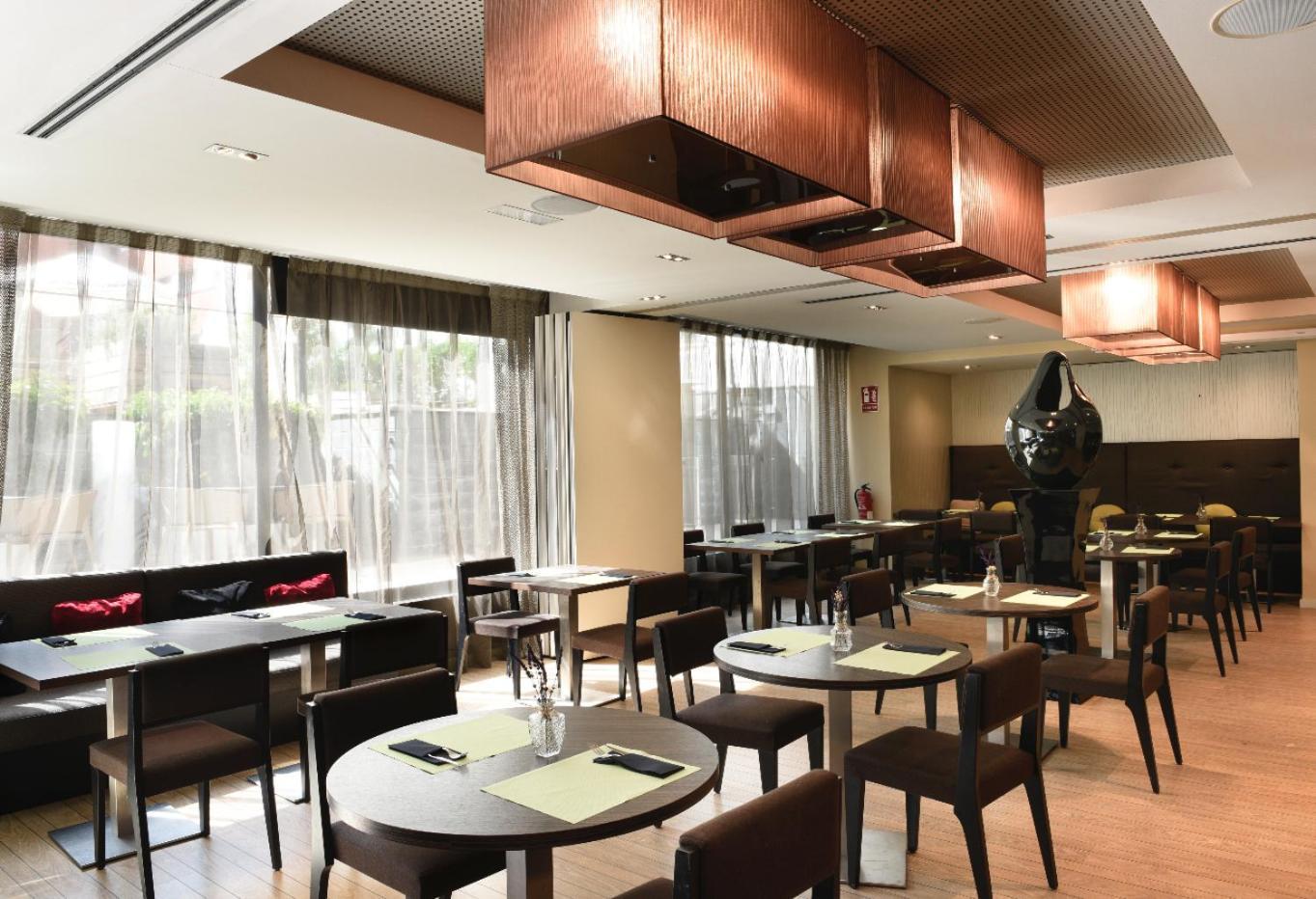 Grums Hotel & Spa Barcelona Exterior photo